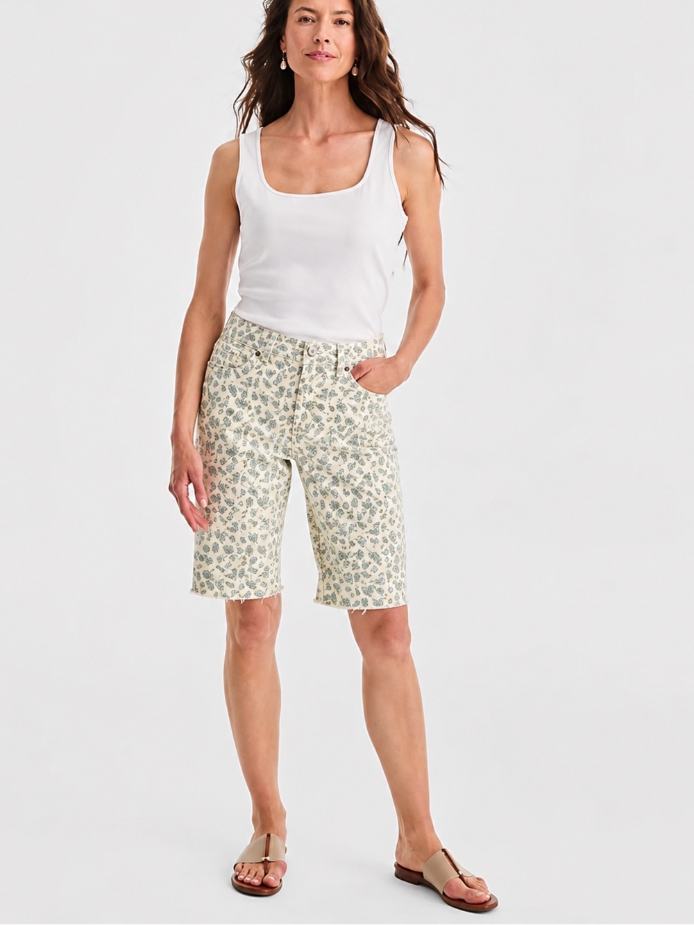137- Style & Co Raw Hem Floral Bermuda Shorts Size 18